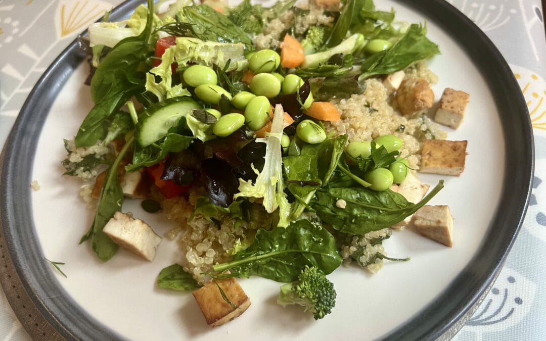Gut-Healthy Summer Salad with Edamame, Quinoa and Grilled Tofu