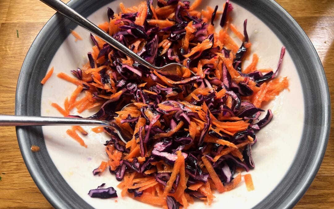 Vibrant Red Cabbage & Carrot Salad with a Zesty Lemon Drizzle