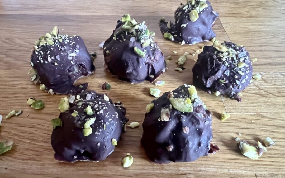 Pistachio–Cashew Superfood Chocolate Truffles